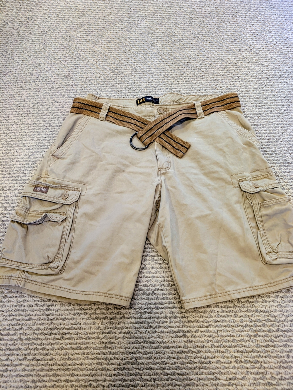 Lee Men's Khaki Cargo Shorts with Belt